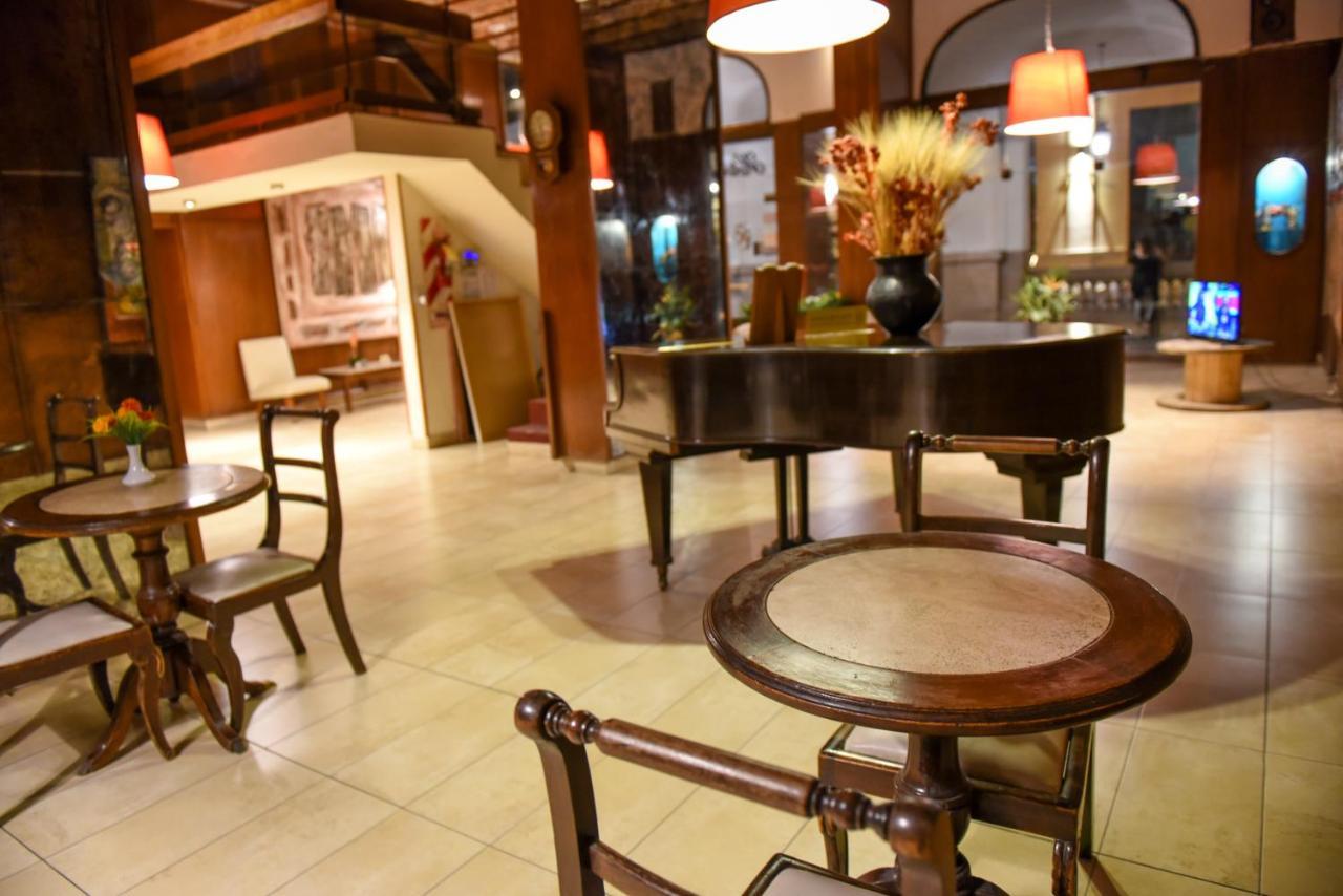 קורדובה Hotel Sussex מראה חיצוני תמונה
