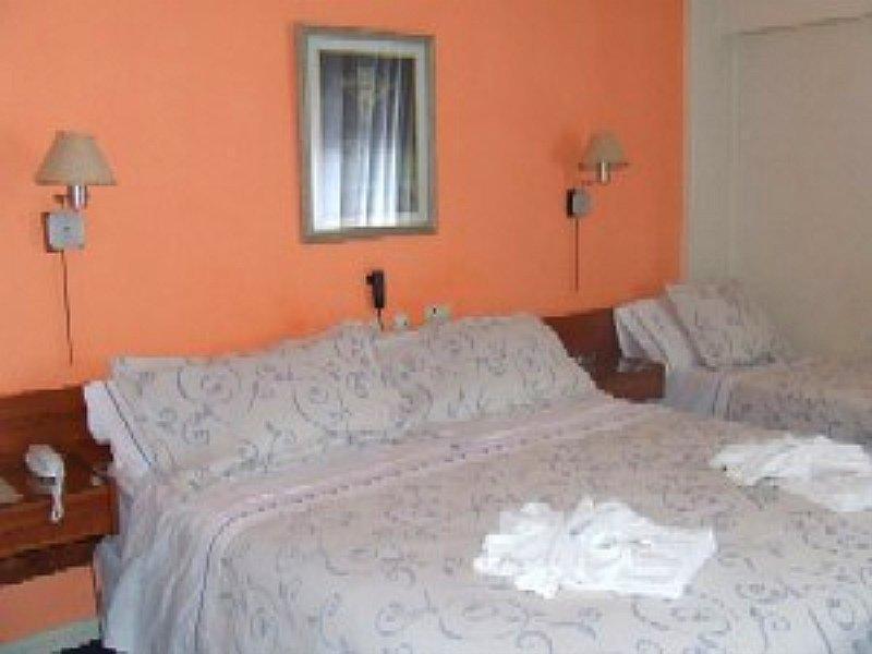 קורדובה Hotel Sussex מראה חיצוני תמונה